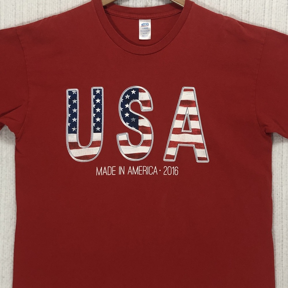 Made in USA Red Graphic T-Shirt American Flag USA 2016 Mens Large